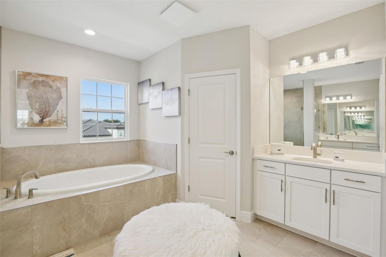 14930 Rider Pass Drive , Lithia, FL 33547 Photo