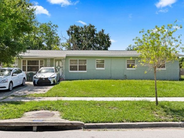 1211 POPPY AVENUE , ORLANDO, FL 32811