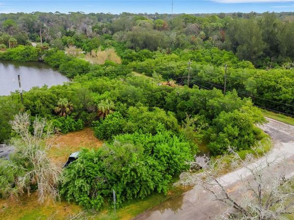 4935 LARGO TERRACE , NEW PORT RICHEY, FL 34652