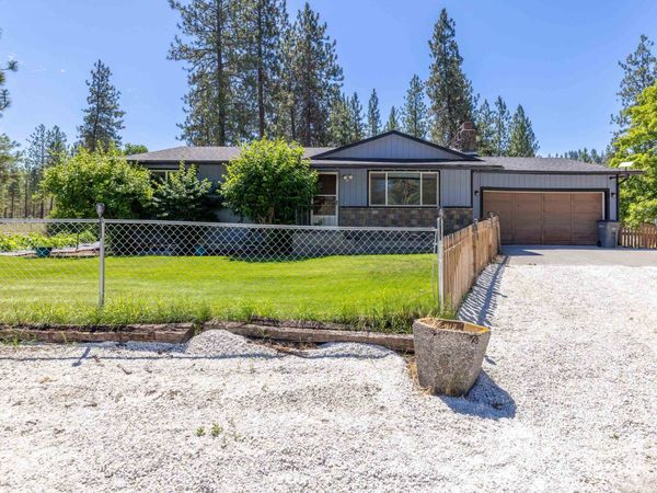 27615 W Long Lake Rd, Ford, WA 99013