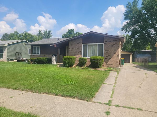 30106 Jamestown Street, Romulus, MI 48174