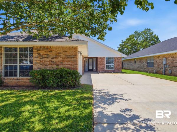 2704 Hampton Park Circle, Foley, AL 36535