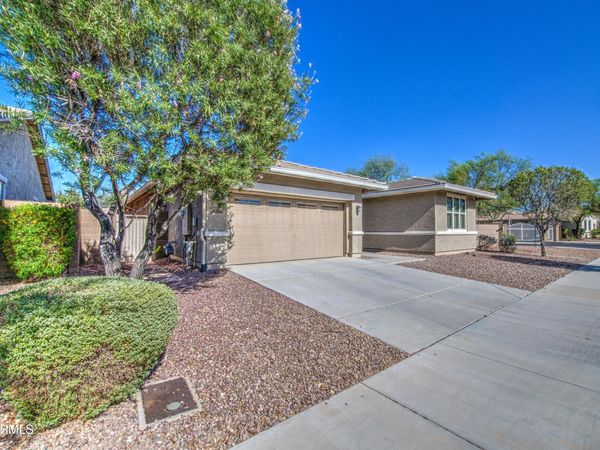 8735 N 89th Drive, Peoria, AZ 85345