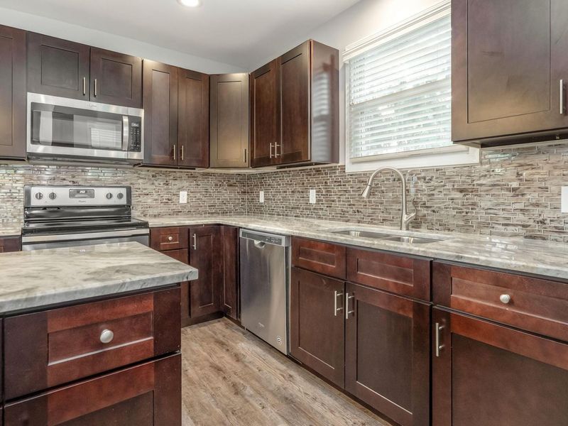 717 Siebert Street, Columbus, OH 43206 Photo 9