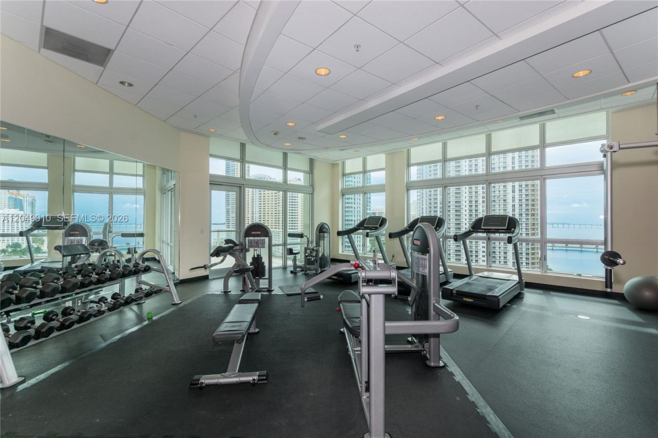 300 S Biscayne Blvd , Unit T-2814, Miami, FL 33131 Photo