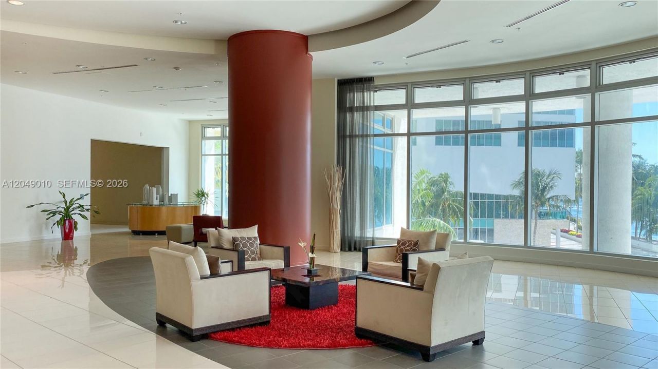 300 S Biscayne Blvd , Unit T-2814, Miami, FL 33131 Photo