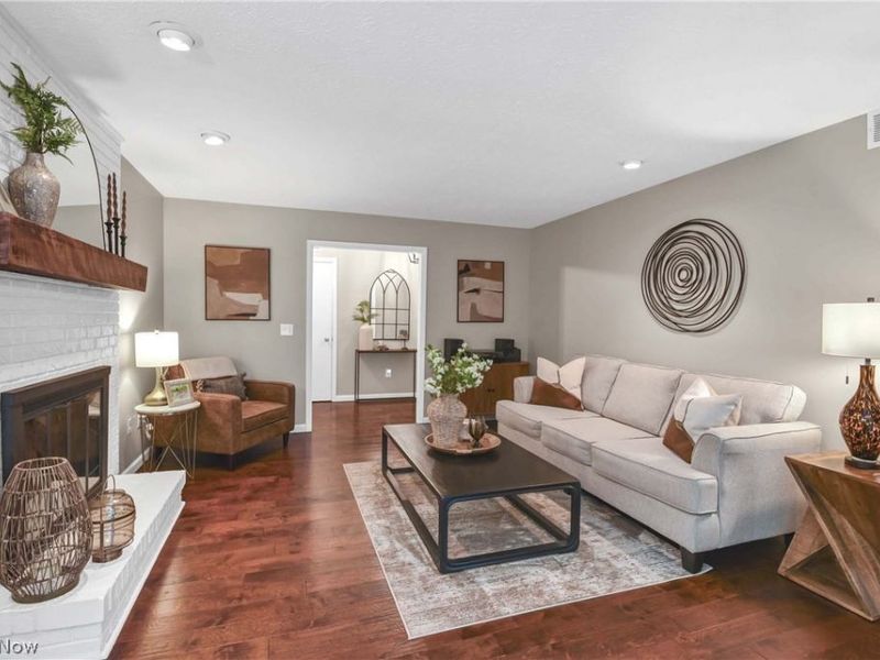 11344 Fawn Meadow Lane, Strongsville, OH 44149 Photo 2