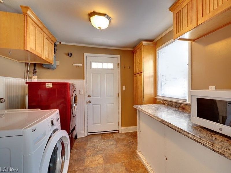349 Stanford Street, Akron, OH 44314 Photo 16
