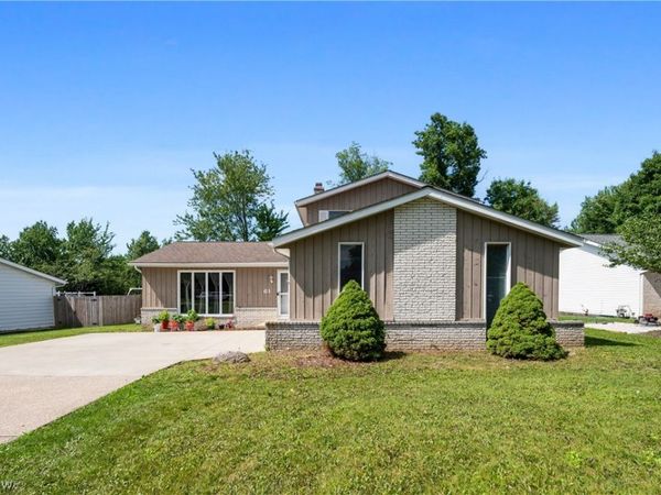 61 Claremont Drive, Medina, OH 44212
