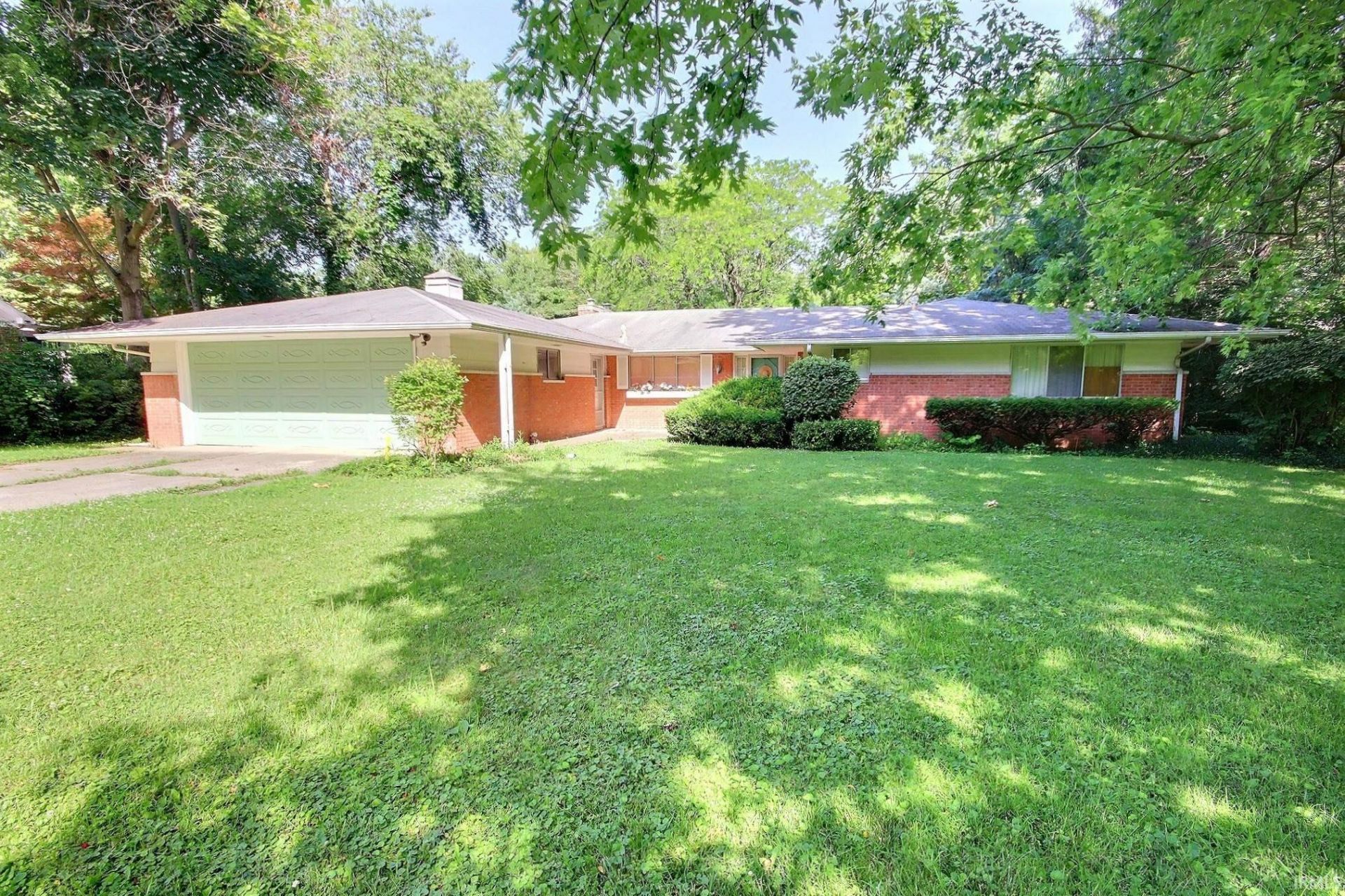 3217 Oswego Avenue, Fort Wayne, IN 46805 Main Photo