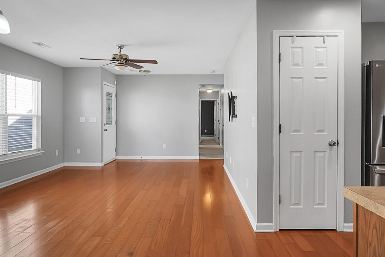 4957 Trump Street Photo 10