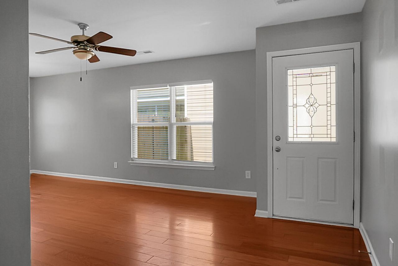 4957 Trump Street Photo 7