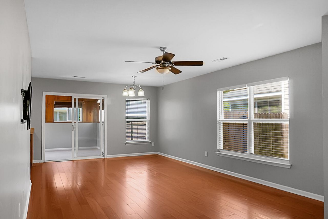 4957 Trump Street Photo 8