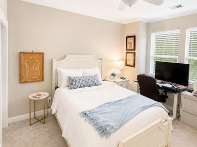 165 Slipper Shell Court, Mount Pleasant, SC 29464
