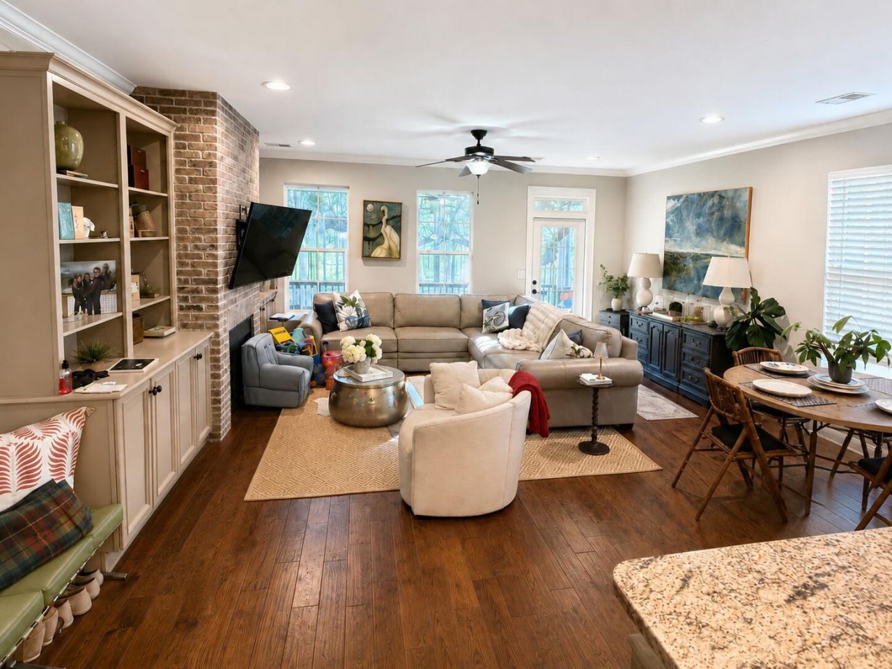 165 Slipper Shell Court Photo 9
