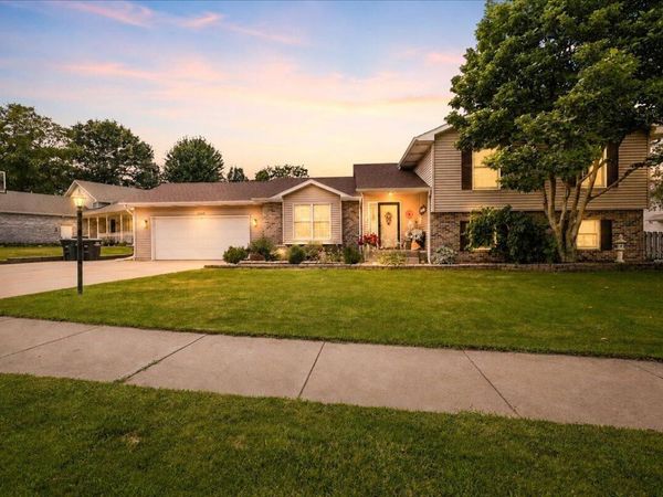 2048 Landmark Street, Portage, IN 46368