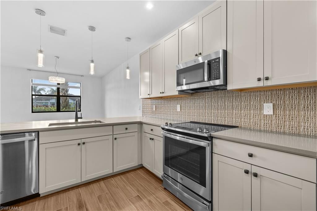 7548 Carnegie Way , Naples, FL 34119 Photo