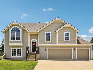 8005 NE 111th Street, Kansas City, MO 64157