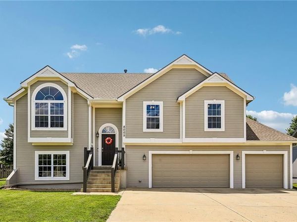 8005 NE 111th Street, Kansas City, MO 64157