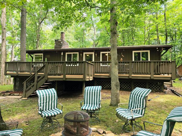 591 Catawba Court , Hide A Way Hills, OH 43107