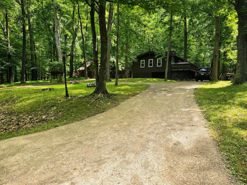 591 Catawba Court , Hideaway Hills, OH 43107 Photo 2