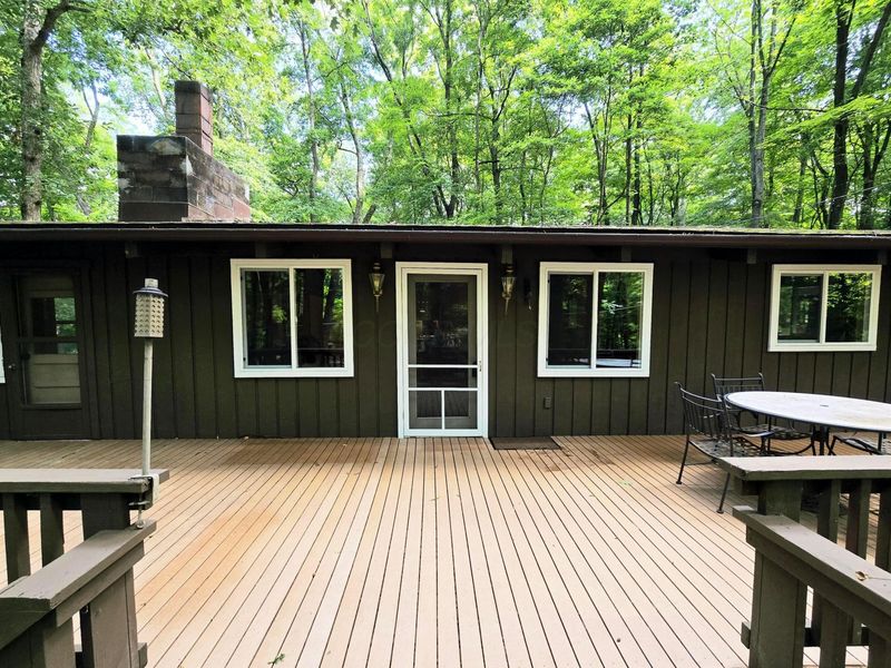591 Catawba Court , Hideaway Hills, OH 43107 Photo 3