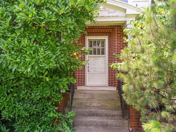 549 E North Broadway Street, Columbus, OH 43214