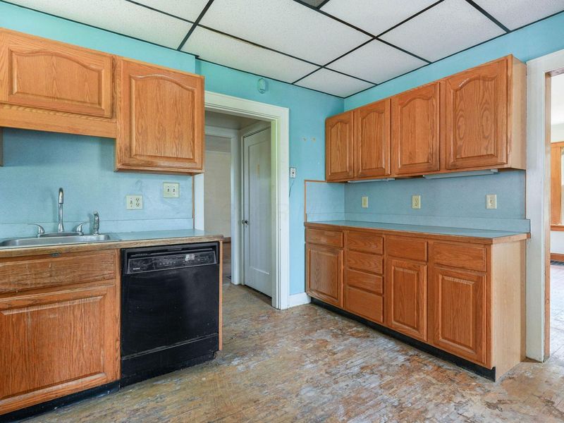 549 E North Broadway Street, Columbus, OH 43214 Photo 17