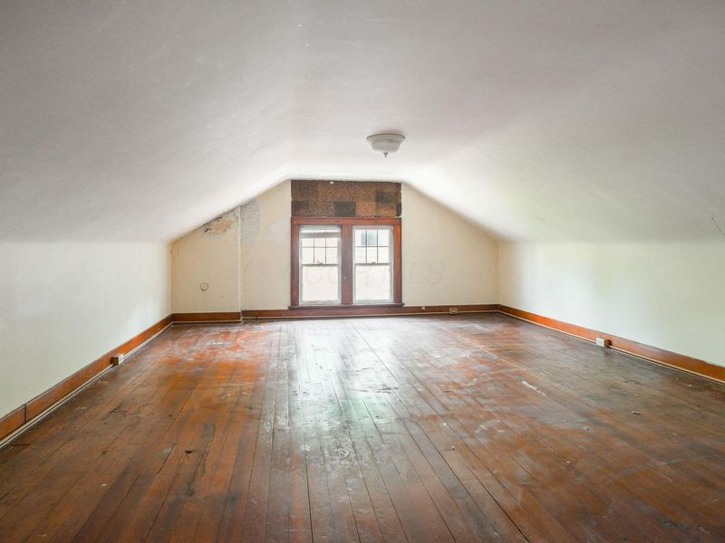 549 E North Broadway Street, Columbus, OH 43214 Photo 26