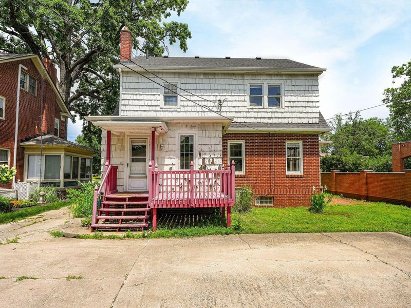549 E North Broadway Street, Columbus, OH 43214 Photo 3