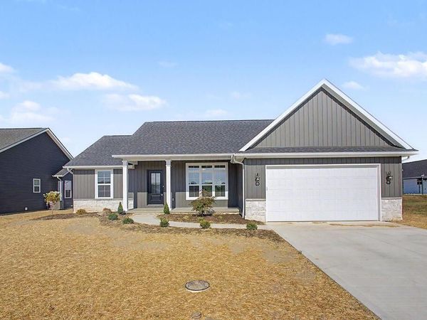 204 De Rosa Drive , Johnstown, OH 43031