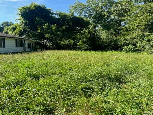 1623 E Princeton Avenue, Muncie, IN 47303