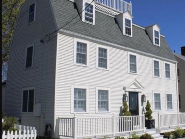 16 Wentworth Road, New Castle, NH 03854