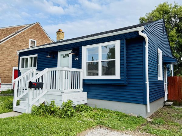 54 E Fairmount Avenue, Pontiac, MI 48340