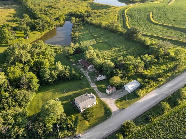 266 Indiana Drive, Pleasantville, IA 50225