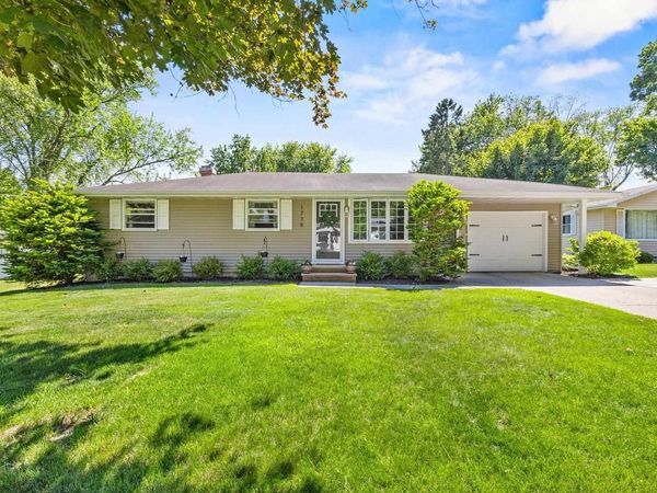1779 ASBURY CIRCLE, Green Bay, WI 54303