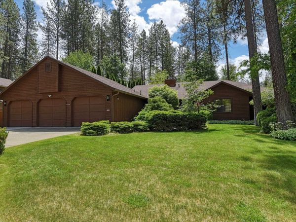 4916 GREENLEAF Ave, Spokane, WA 99021
