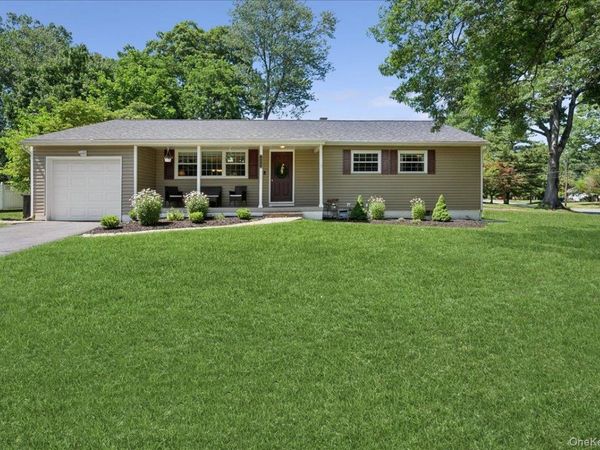 5 Marcus Road, West Nyack, NY 10994