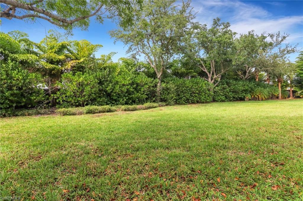 8189 Pacific Beach Dr , Fort Myers, FL 33966 Photo
