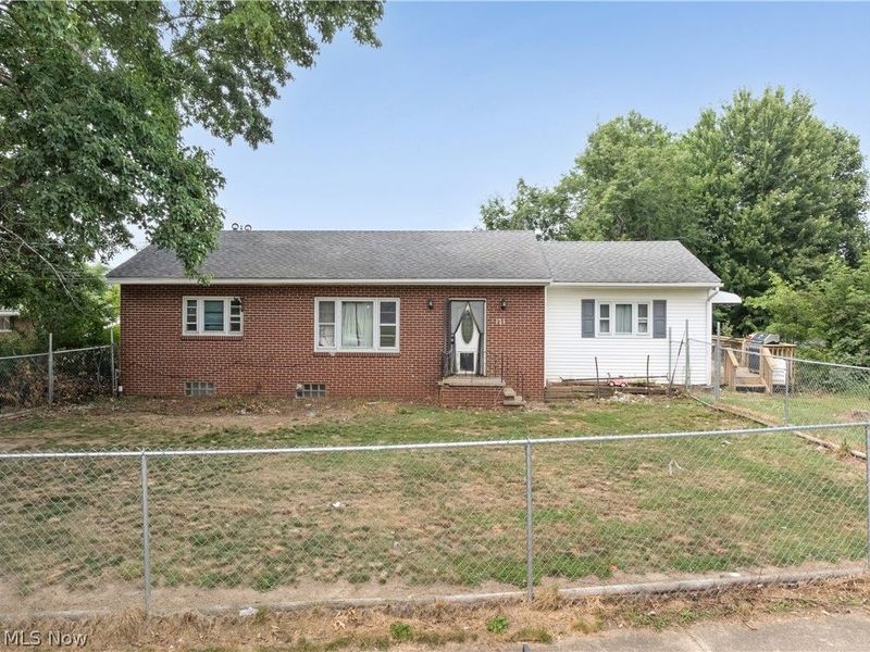121 E Ralston Avenue, Akron, OH 44301 Photo 3
