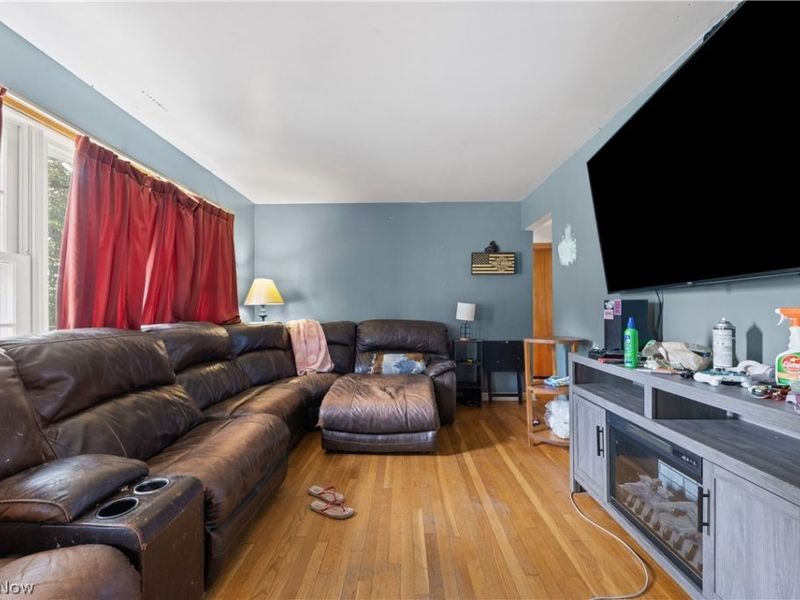 121 E Ralston Avenue, Akron, OH 44301 Photo 5