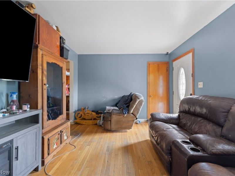 121 E Ralston Avenue, Akron, OH 44301 Photo 6
