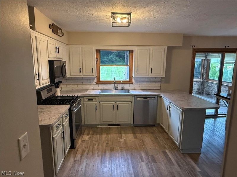 3874 April Drive , Uniontown, OH 44685 Photo 16