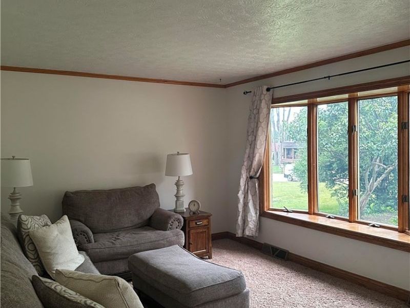 3874 April Drive, Uniontown, OH 44685 Photo 9