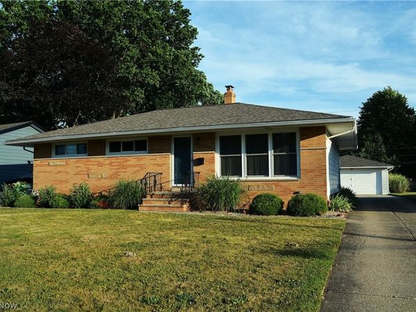 12085 Stormes Drive , Parma, OH 44022