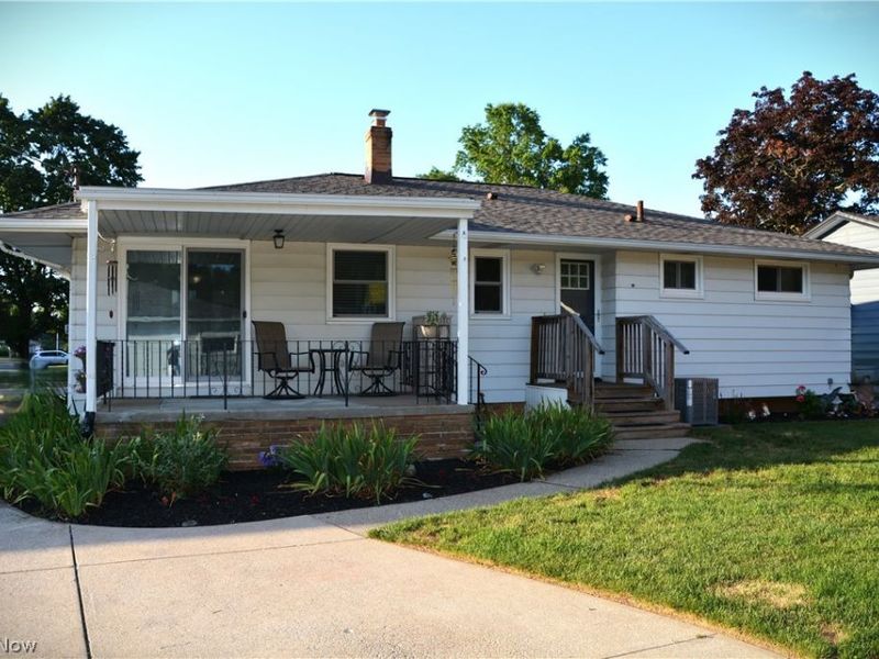 12085 Stormes Drive, Parma, OH 44130 Photo 10