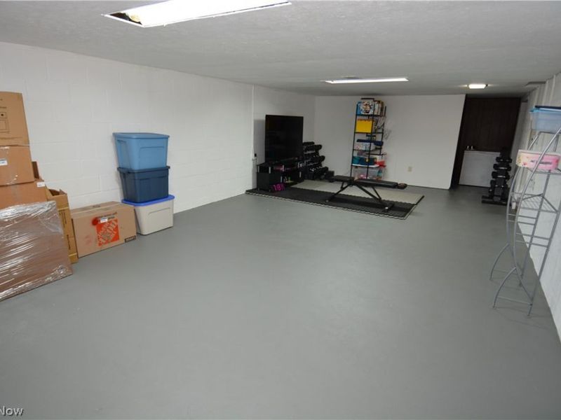 12085 Stormes Drive, Parma, OH 44130 Photo 33