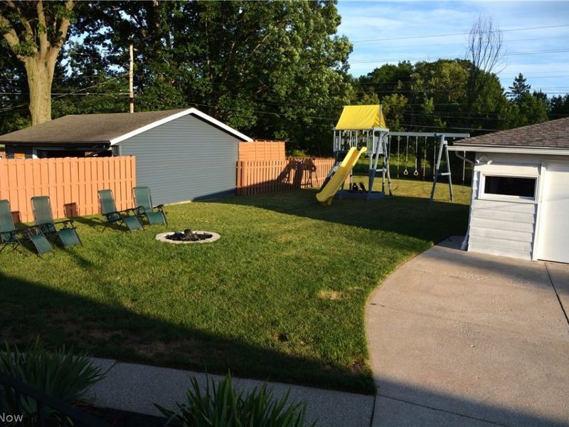 12085 Stormes Drive, Parma, OH 44130 Photo 38