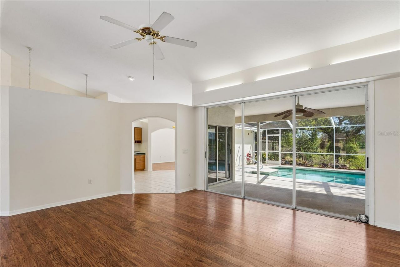 6381 Pinehurst Drive , Spring Hill, FL 34606 Photo