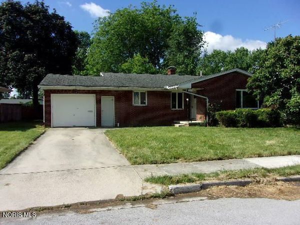 713 Westhaven Drive , Fostoria, OH 44830